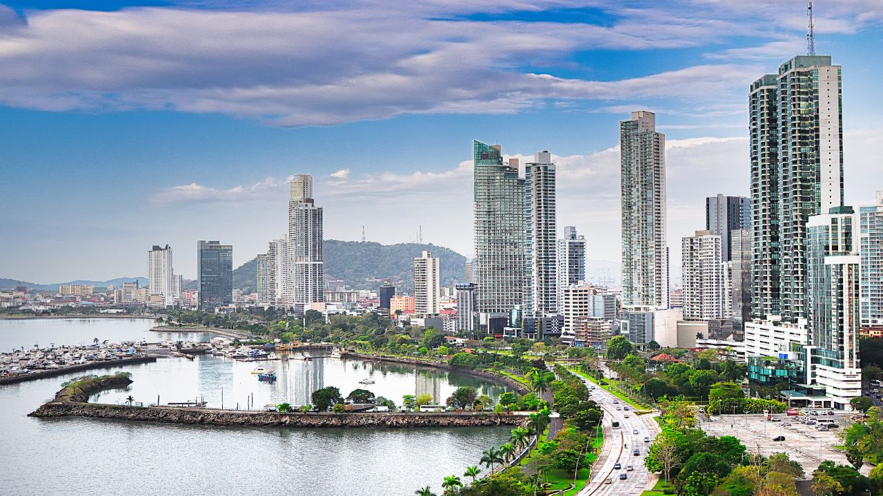 Panama continues to stand out as one of the most practical jurisdictions for US nationals seeking a primary residence.