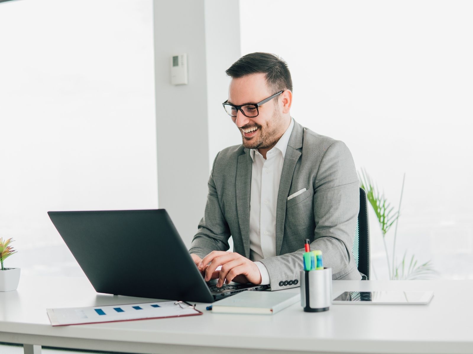 Setting Up an International SIPP for Expats: A Step-by-Step Guide — UK expat guide