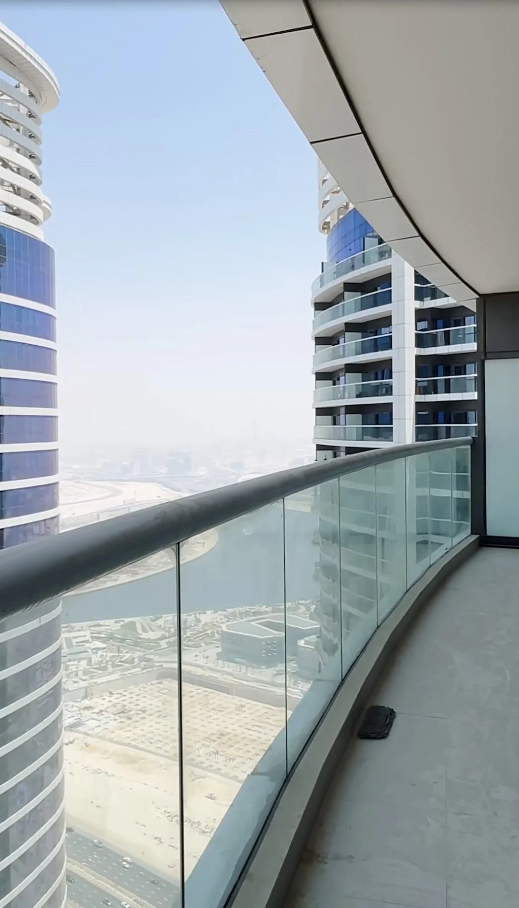 DAMAC Towers by Paramount — Business Bay — view 9
