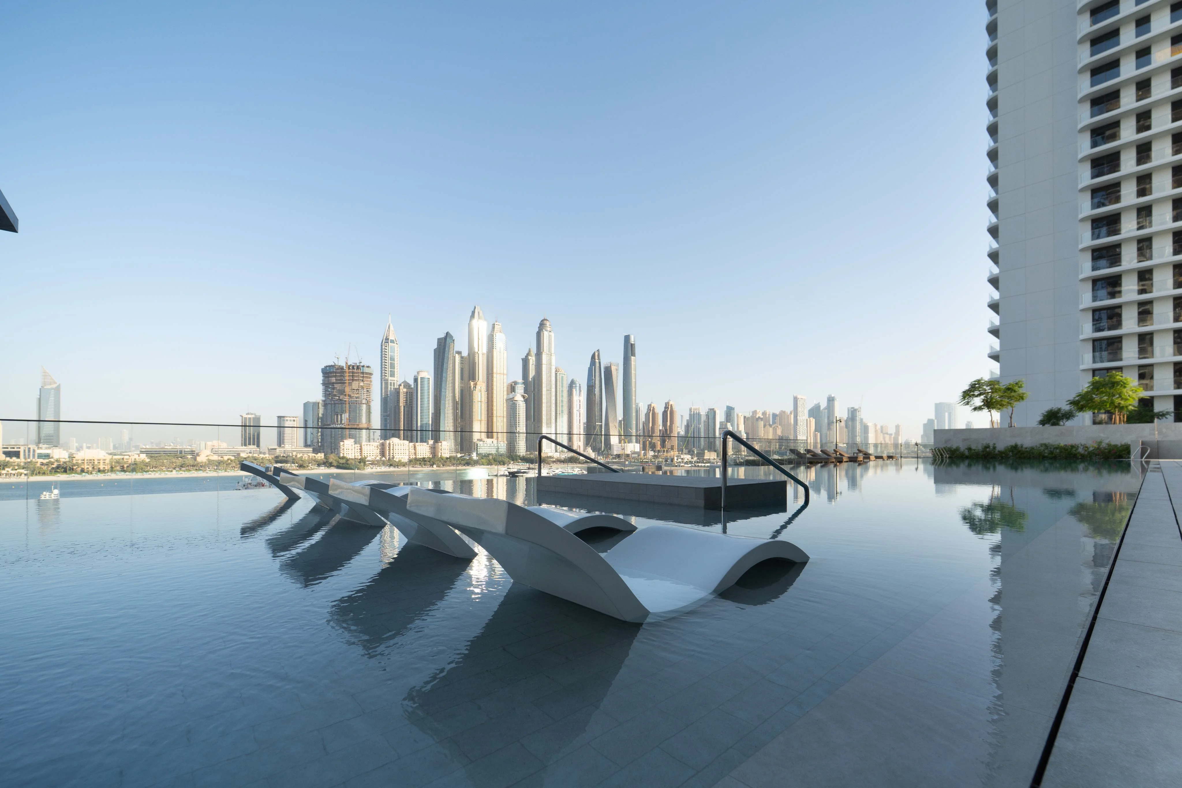 Palace Beach Residence — Emaar Beachfront — view 10